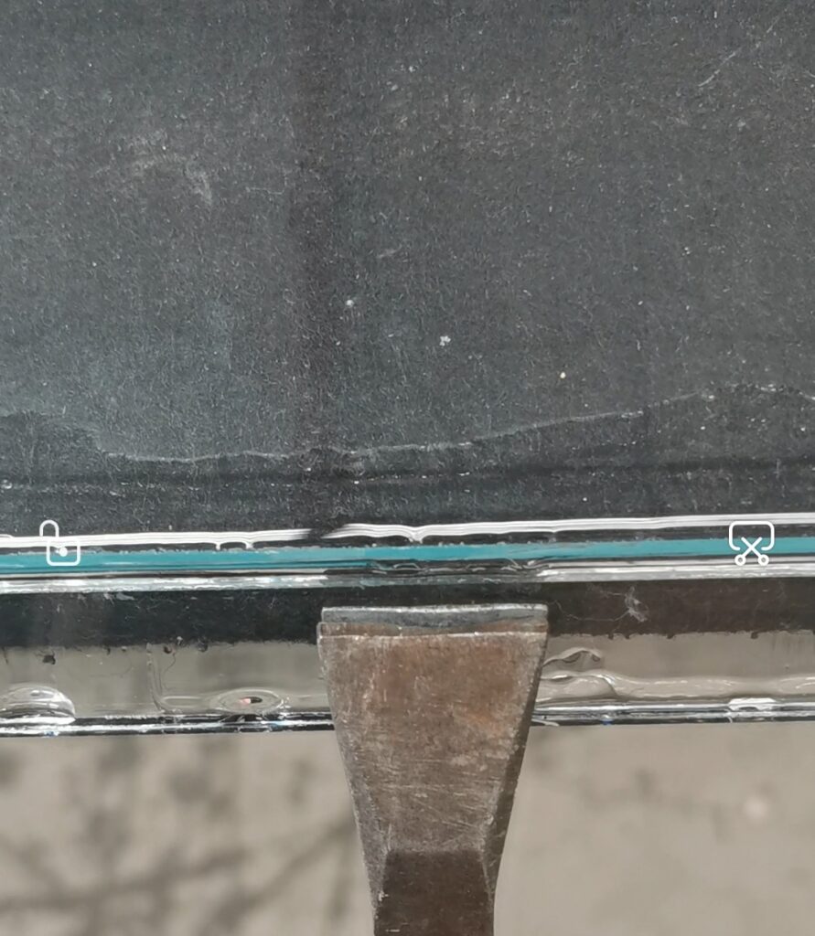 How to cut a laminated glass?