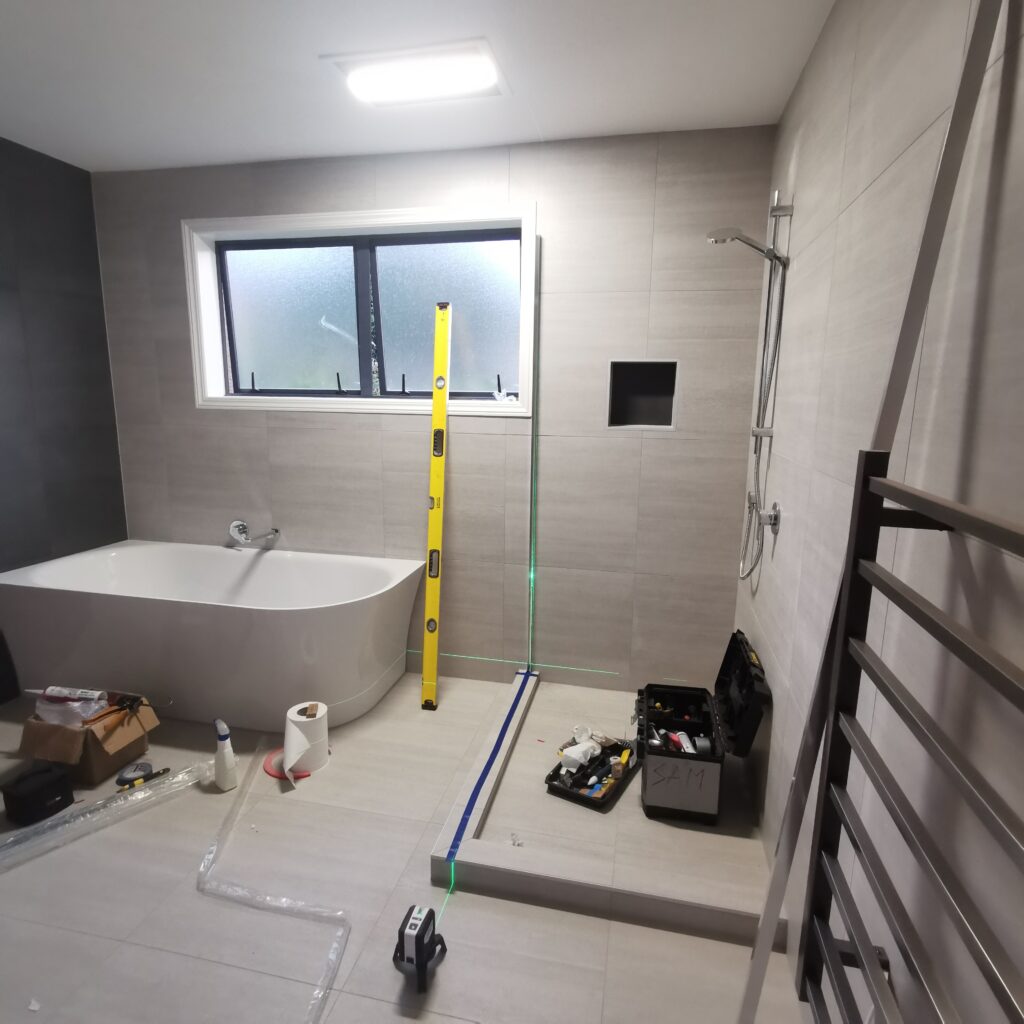 What are the most popular types of showers in New Zealand?
to install your shower, we need to lay aluminium channels first, make all channels leveled.
90 degree shower
return shower
tgm.net.nz
frameless shower
shower installation
channel installation