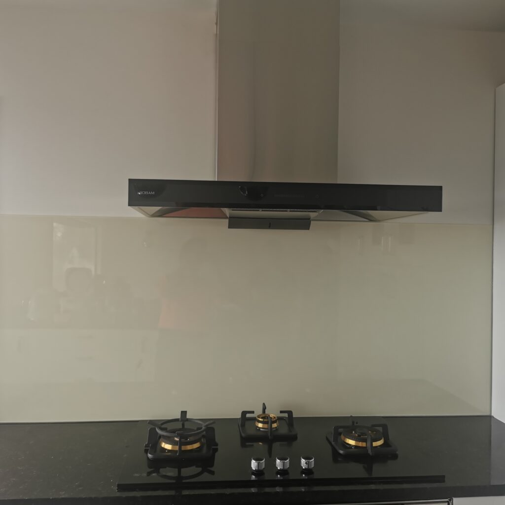 Color Suggestion for your Splashback: Off-white, a forever white
Total Glass and Mirror as a long history glass company, we supply, install, repair, replace your splashbacks, we made what Tailor-made splashbacks for our customers. Please email us:info@tgm.net.nz or call us 0800-00-GLASS for a free quote/visit.

o match colors of a kitchen wall, range hood, cabinet, your splashback colour is a key element. Search websites, talk to your family and friends, talk to professionals, then make your decision.

Off-white is a white color with slightly warm hue in it. If you are sensitive to colors, you can see a lots of whites in buildings, papers, magazines, signages, books, walls, windows, clouds, with varying hues. If you expose a true white paper under Sunshine, for a while, you can see the white paper becomes a little bit yellowish-a warm hue on the paper. This is called Ageing or weather ageing. In most of the cases, a white paint after ageing, it turns to a little bit like "off white" since it seems to have warm hue on it. So people or architects design building or windows etc. using off-white color, and it gives the look a forever the same white color hue. and it looks as it has never ever turned the color to another hue. Off white looks premium and elegance as well, it complies well with white cabinets, white wall, black or grey colors.
tgm.net.nz
color selection
off-white
off white
splashback
kitchen splashback
rangehood
range hood
splash back
off white color
install splashback 
supply splashback
repair splashback
repair splashback
