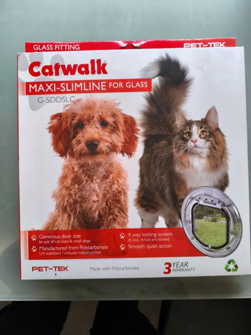 Catwalk Glass Fitting Large Cat / Small Dog Door
MAXI-SLIMLINE FOR GLASS 
G-SDDSLC
